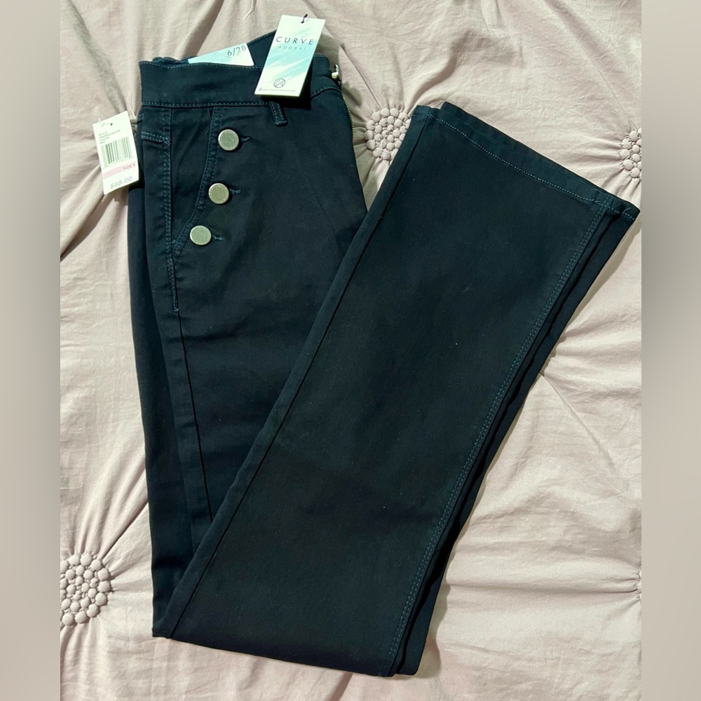 NWT Curve Appeal Bootcut Jeans, Size 6